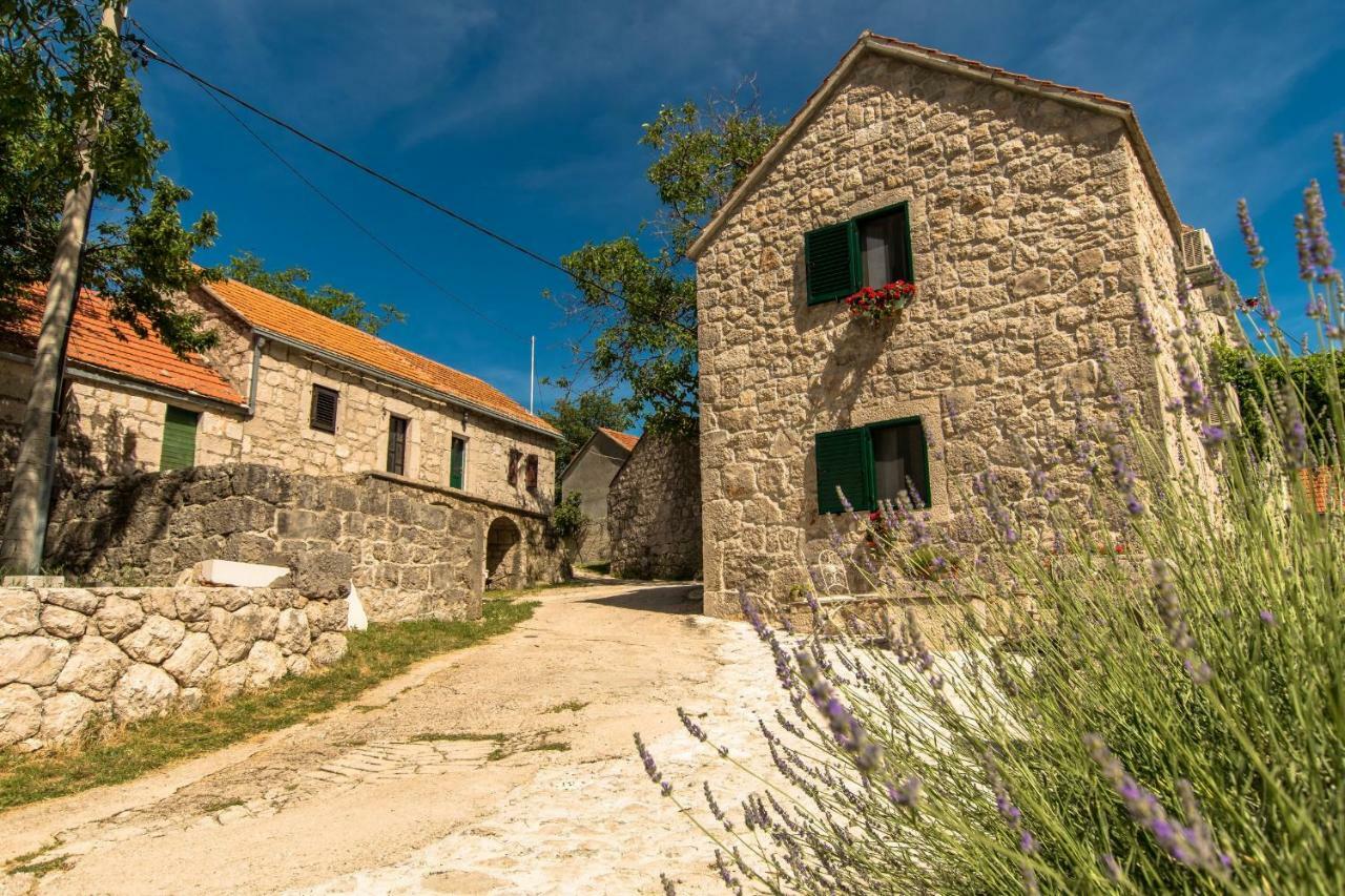 Holiday Home Godinj Donje Rascane Extérieur photo